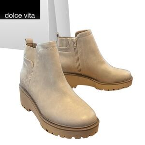 Dolce Vita Women's Rielle Cream Ankle Boots